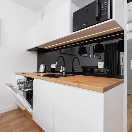 Apartamento Karbonado - Studio With Balcony & Ac - Main Square Cracóvia